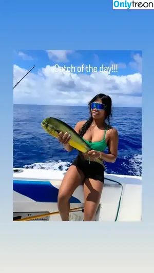 Asianmermaid / Asianmermaid1010 / Shieb10🏝️ / islandgirl1010_ nude photo #0049