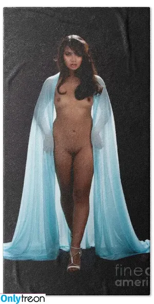  nude photo #0004