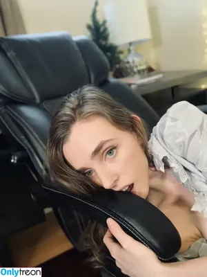 ASMR Anna Bisoux / annabisoux nude photo #0013