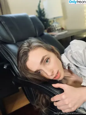 ASMR Anna Bisoux / annabisoux nude photo #0015