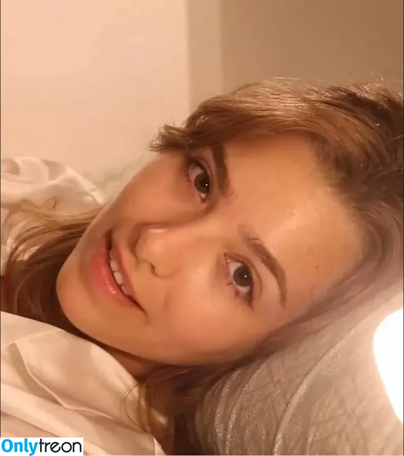 ASMR Glow nude photo #0223 (Sharon Dubois / asmrglow / asmrglow_)