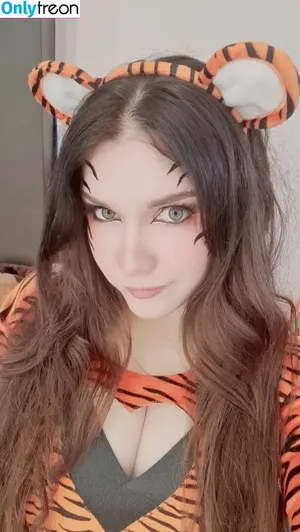 ASMR KittyKlaw / Angelina Lin / KittyKlaw / asmr.kittyklaw nude photo #0794