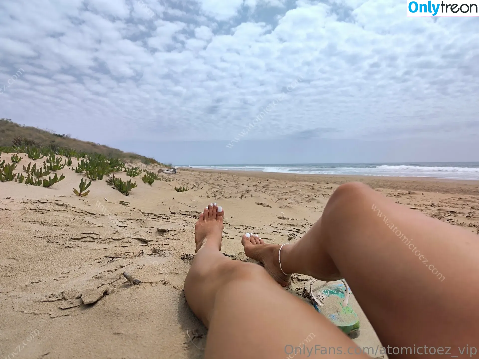 atomictoez_vip nude photo #0035 (atomictoezz)