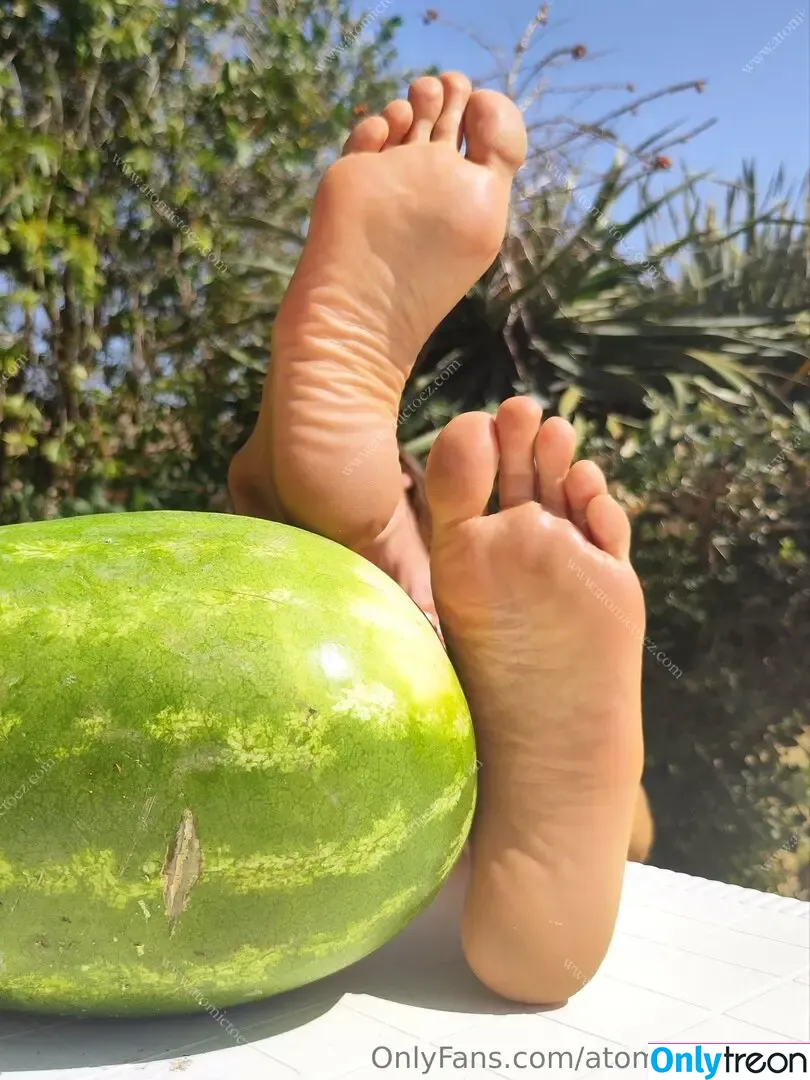 atomictoez_vip nude photo #0205 (atomictoezz)