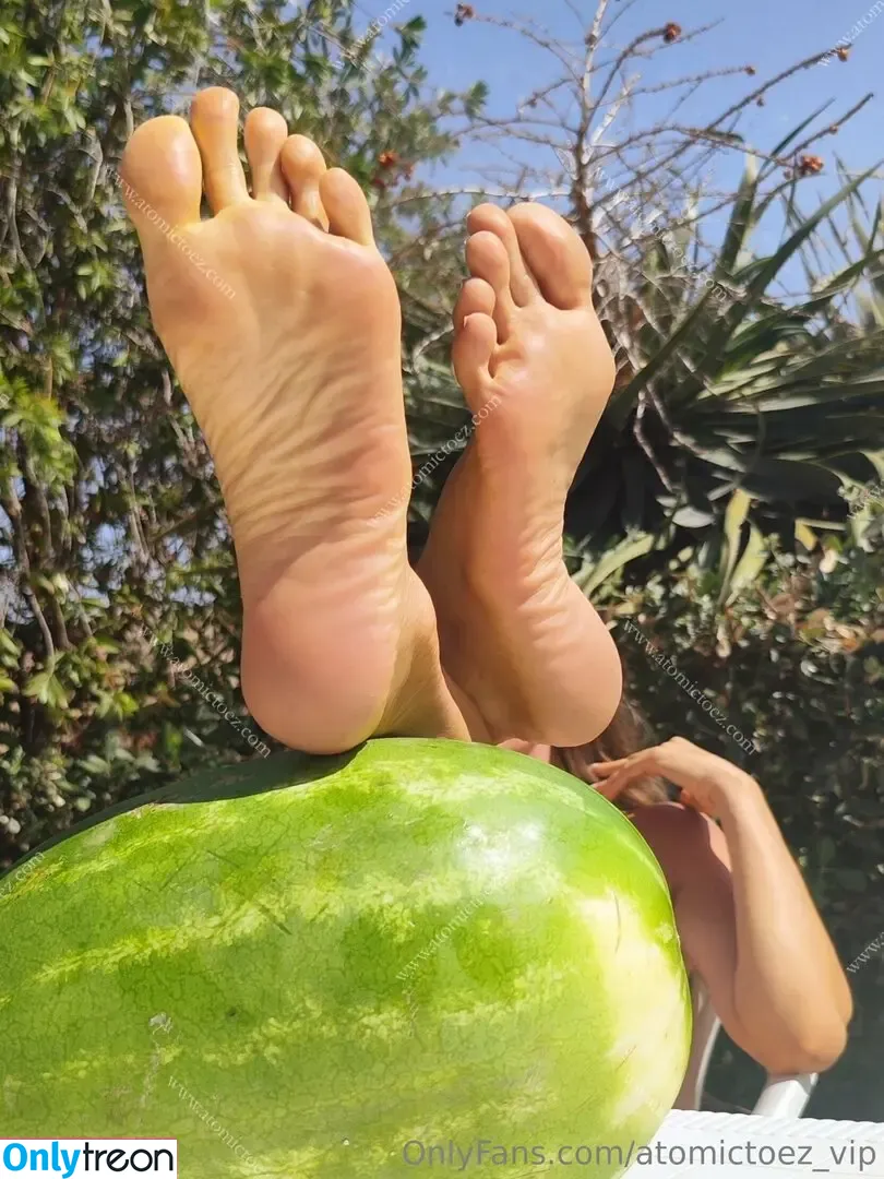 atomictoez_vip nude photo #0207 (atomictoezz)