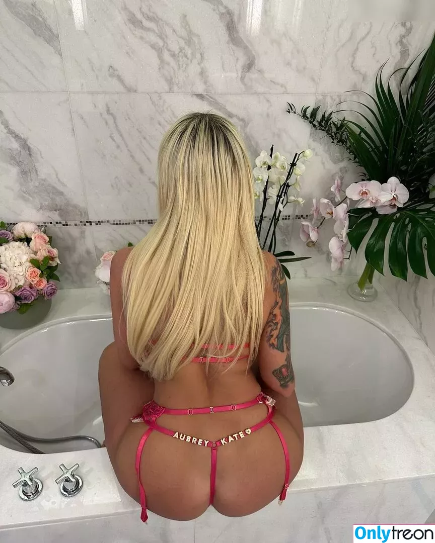 Aubrey Kate nude photo #0239 (aubreykate / aubreykatexxx / officialaubreykate)