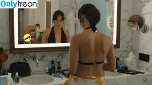 Aubrey Plaza / plazadeaubrey nude photo #0023