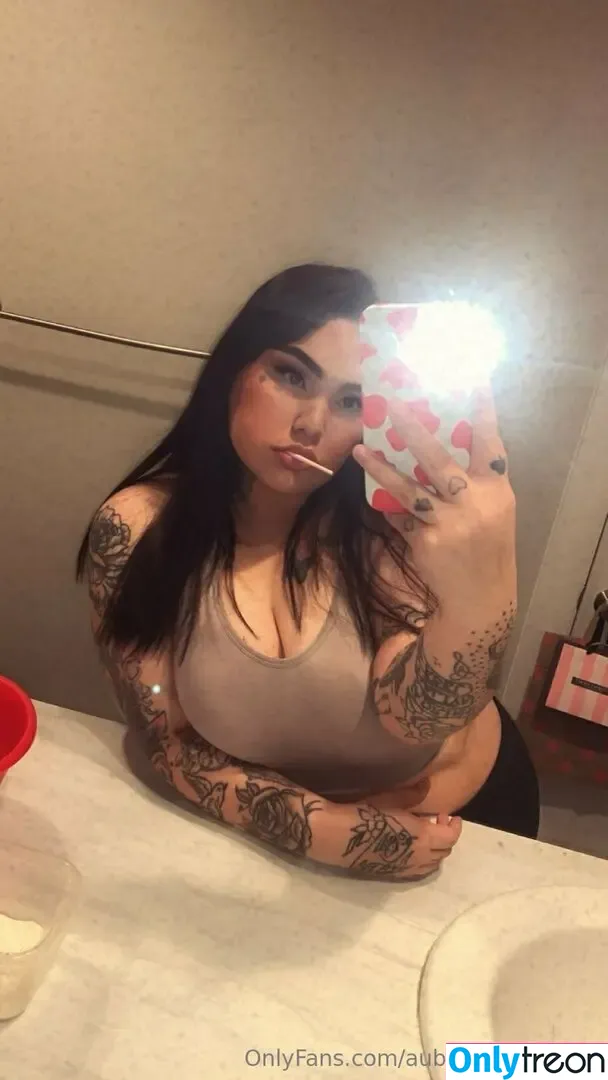 aubreyangel2001 nude photo #0005 (aubreyangel2001)