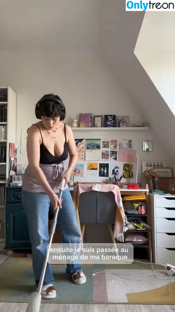 Aude à La Joie nude photo #0023 (aude_charlotte)