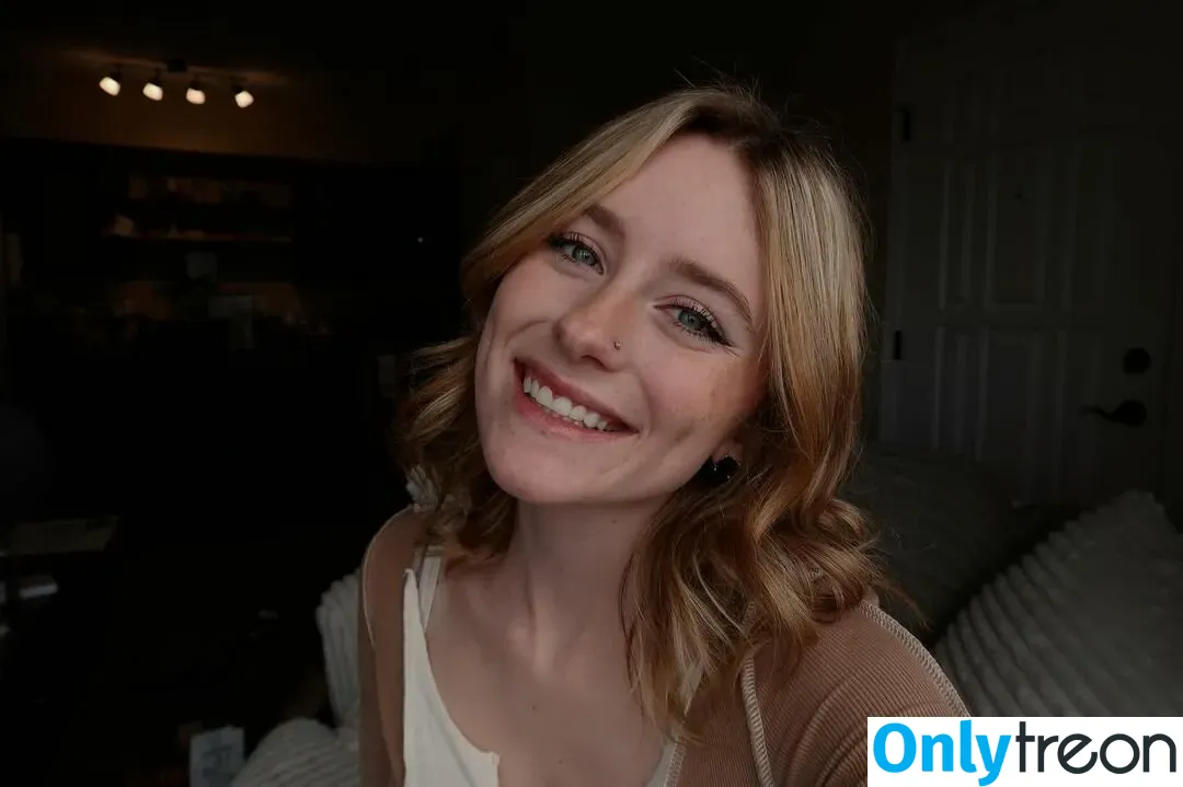 Audra Miller nude photo #0504 (anellamiller / audra.mllr / audramllr)