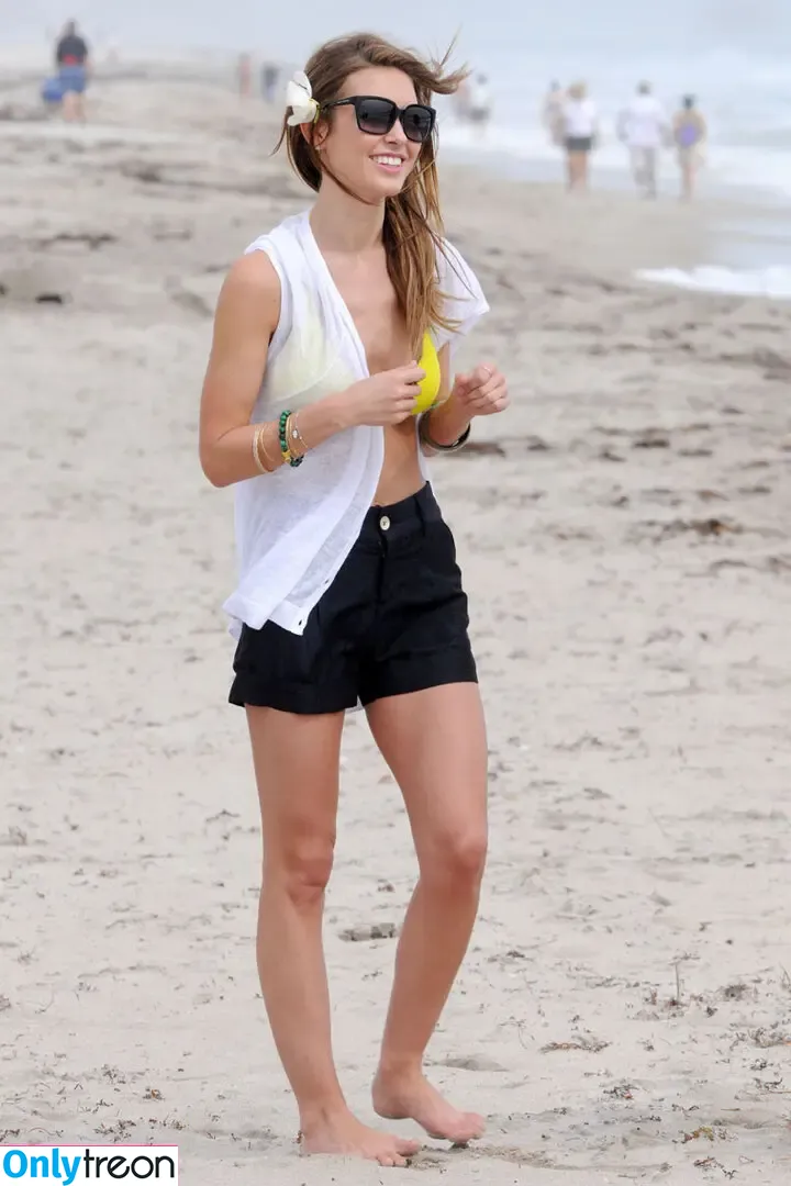 Audrina Patridge nude photo #0284 (audrinapatridge)