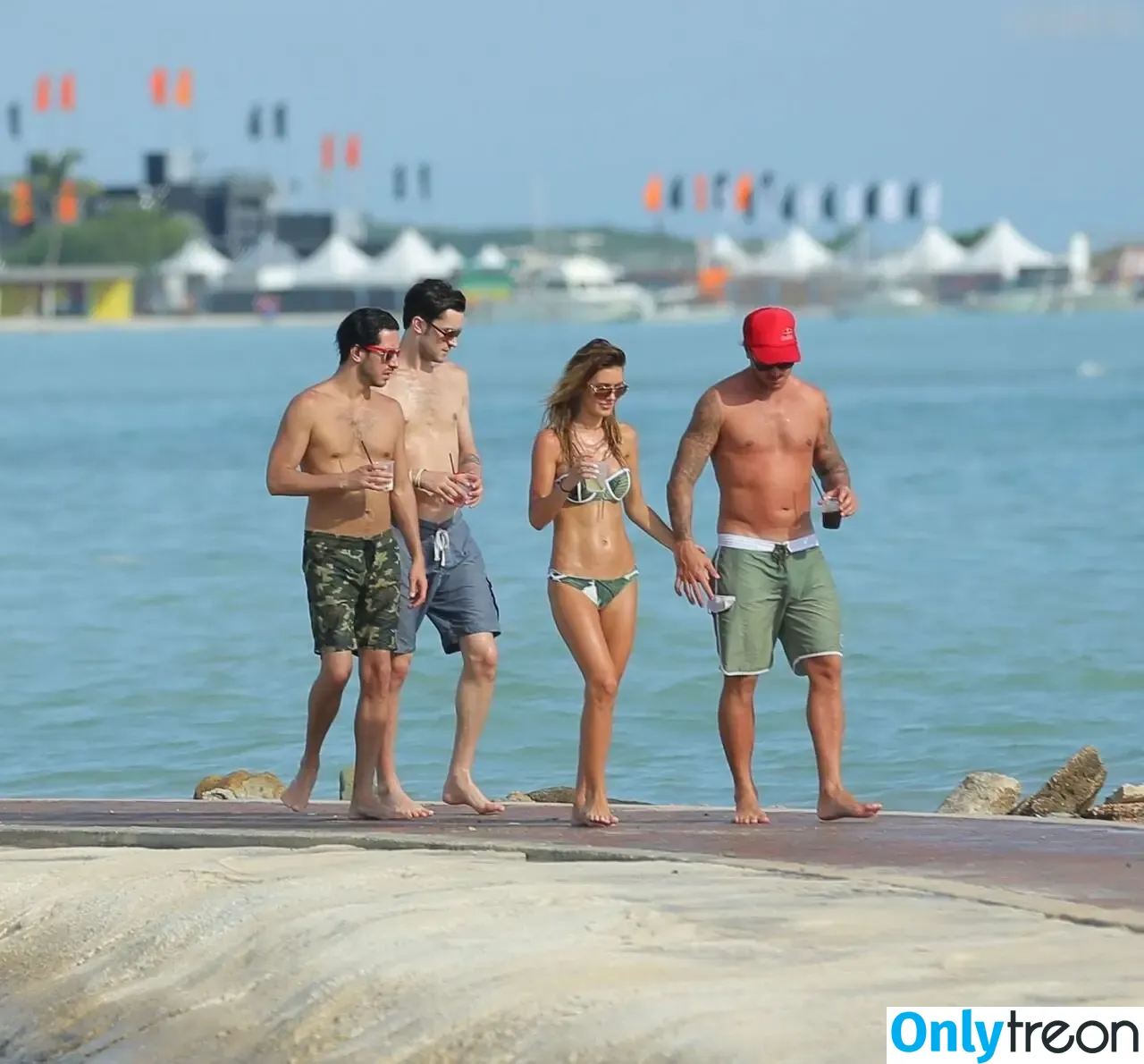 Audrina Patridge nude photo #0331 (audrinapatridge)