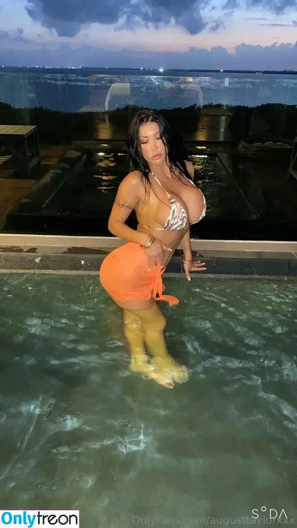 August Taylor nude photo #0302 (Itsaugusttaylor / augusttaylorxxx / xclubaugustx_)