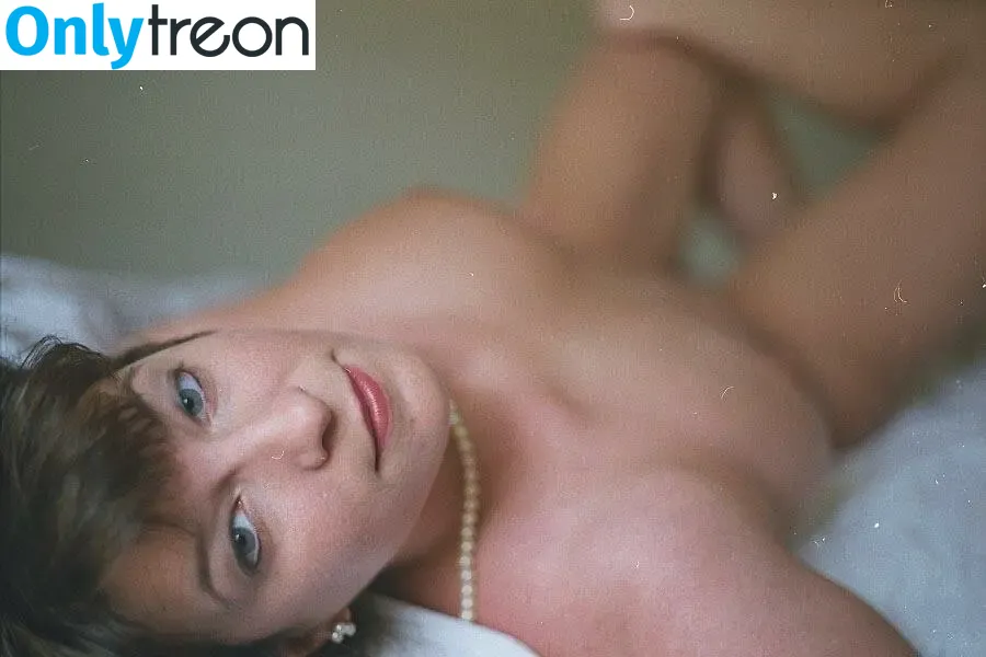 Augustlive nude photo #0037 (Augustlive)