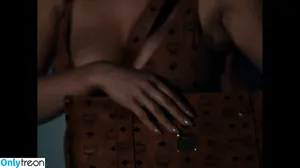 Aulii Cravalho / AuliiCravalho / Auli’i Cravalho nude photo #0240