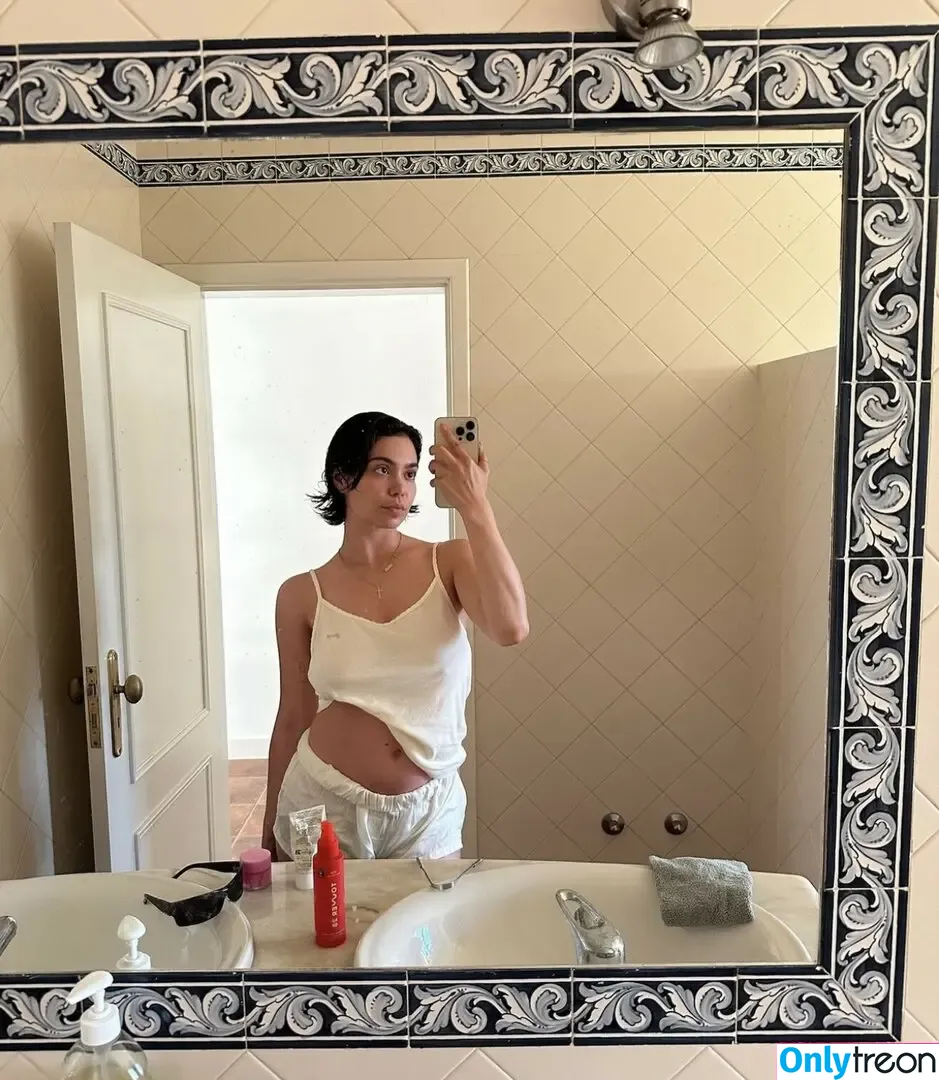 Aulii Cravalho nude photo #0206 (Auli’i Cravalho / auliicravalho)