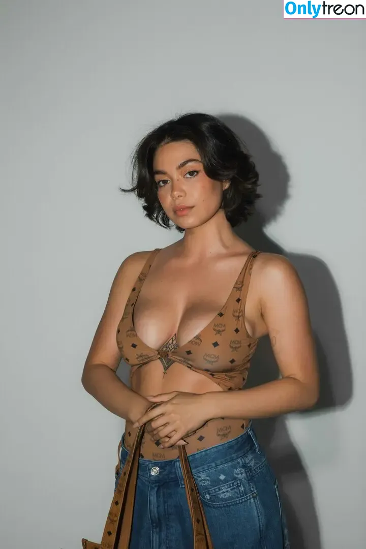 Aulii Cravalho nude photo #0230 (AuliiCravalho / Auli’i Cravalho)