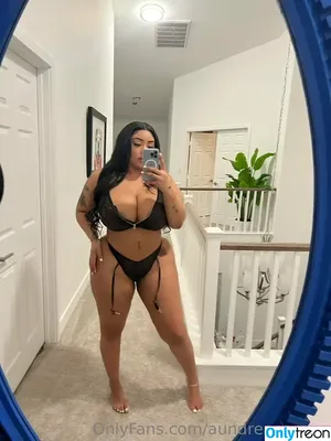 Aundreana Rene / Creole barbie / creolebarbieee / creolebarbieeee nude photo #0046