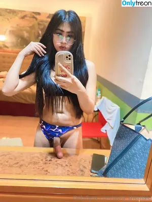  nude photo #0002