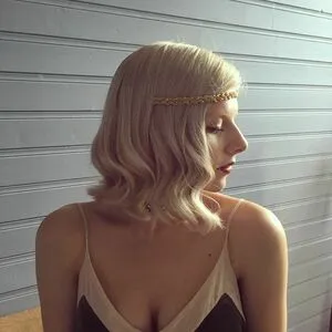 Aurora Aksnes / auroramusic / singer nude photo #0050