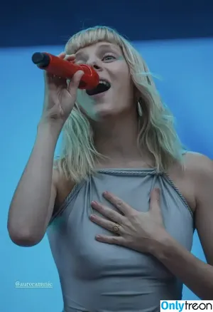 Aurora Aksnes / auroramusic / singer nude photo #0461