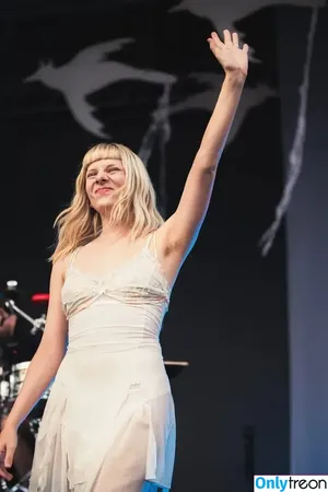 Aurora Aksnes / auroramusic / singer nude photo #0471