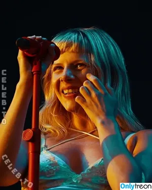 Aurora Aksnes / auroramusic / singer nude photo #0482