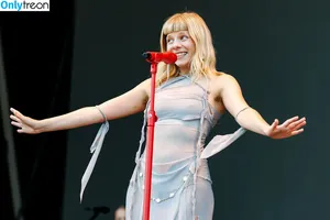 Aurora Aksnes / auroramusic / singer nude photo #0492
