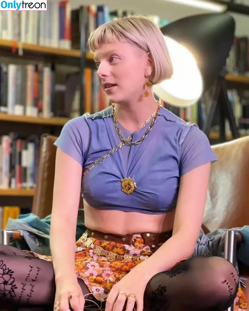 Aurora Aksnes nude photo #0039 (auroramusic / singer)