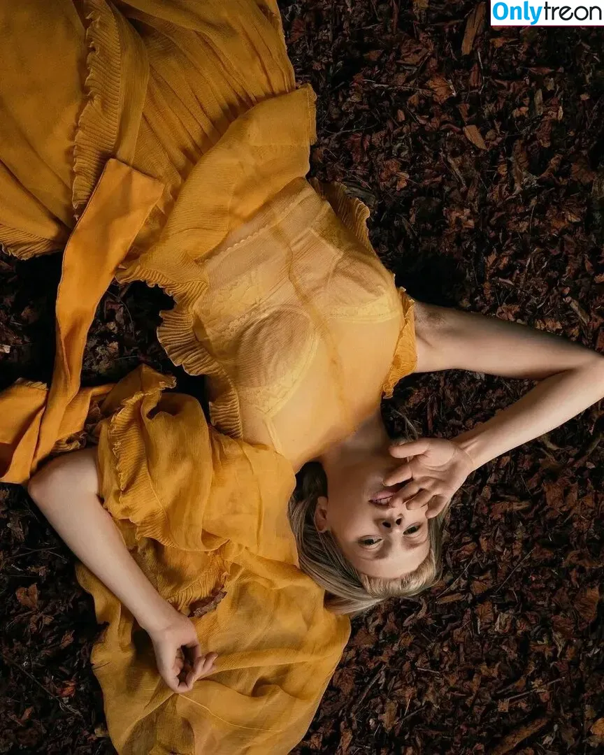 Aurora Aksnes nude photo #0047 (auroramusic / singer)