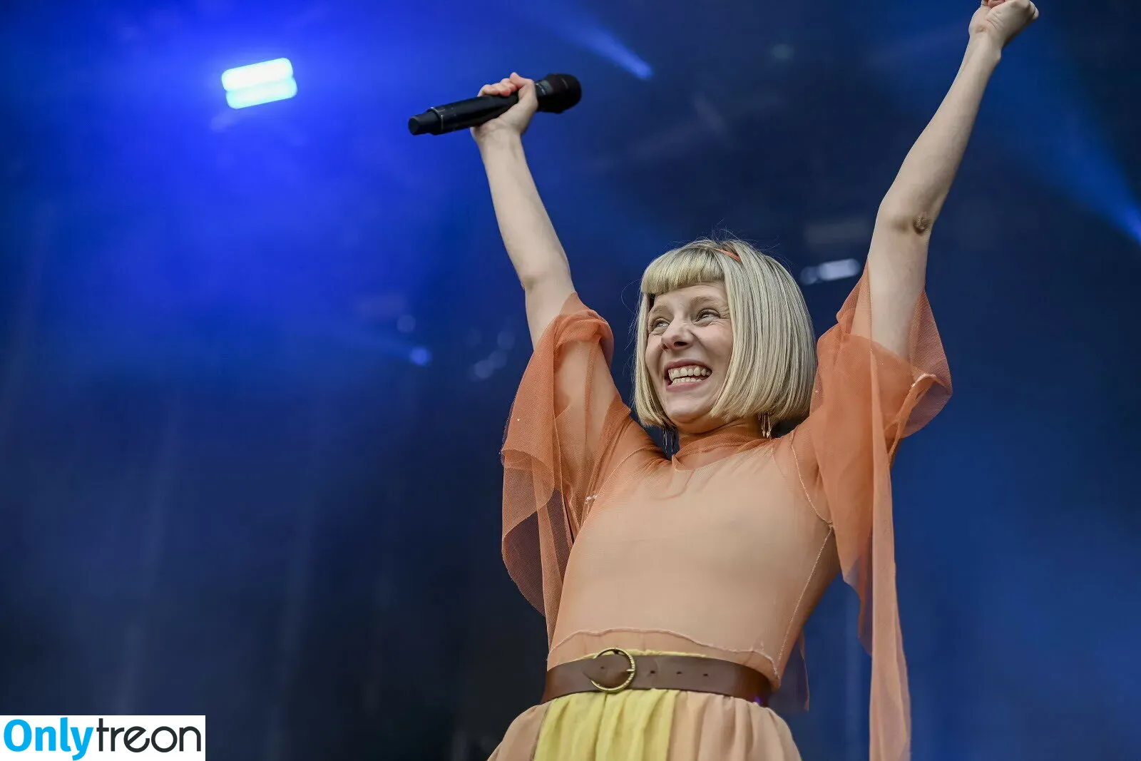 Aurora Aksnes nude photo #0085 (auroramusic / singer)