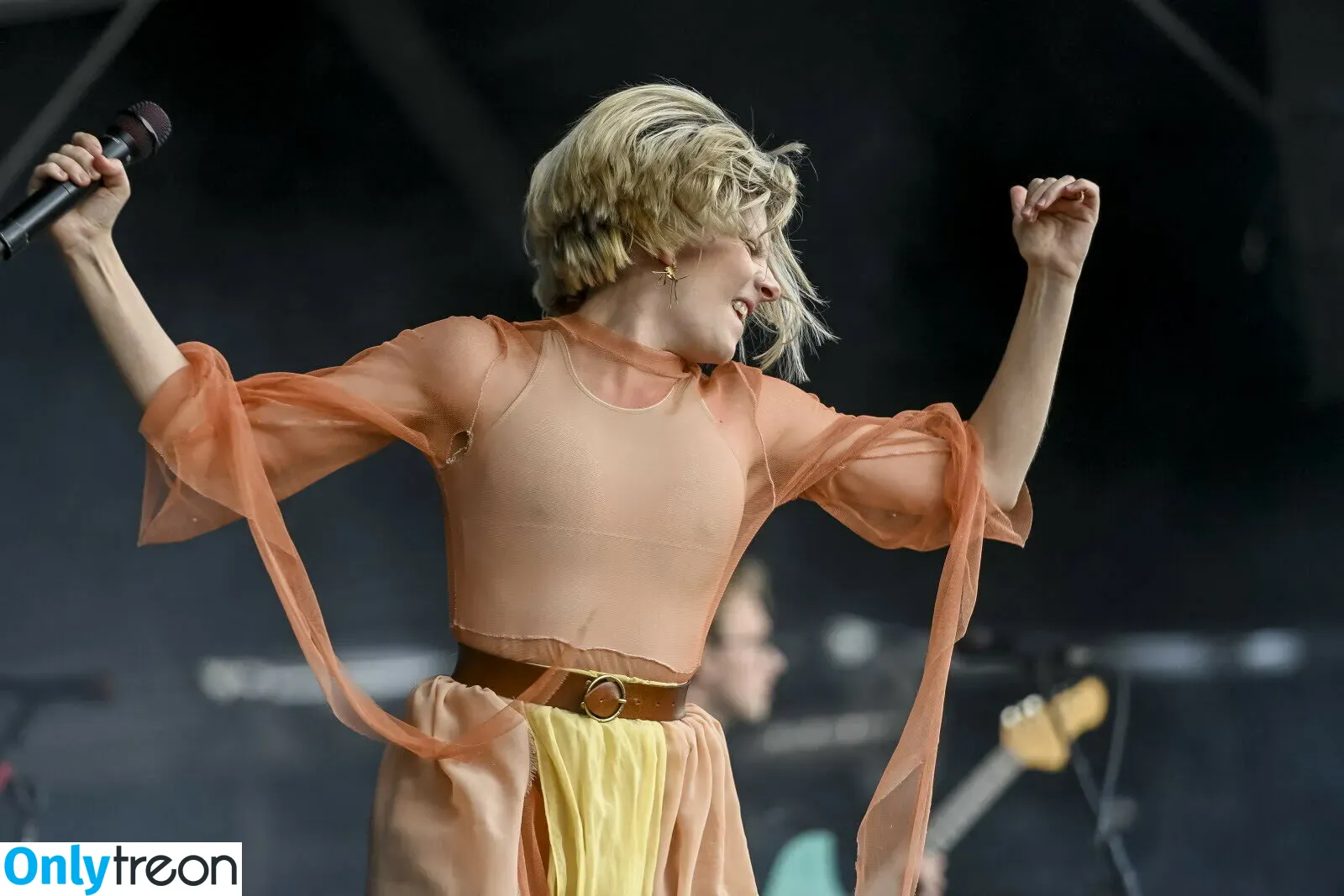 Aurora Aksnes nude photo #0086 (auroramusic / singer)