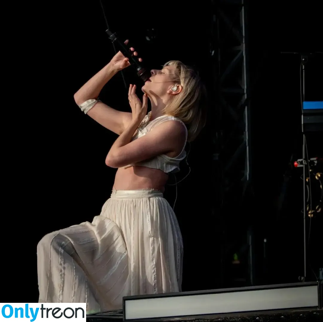 Aurora Aksnes nude photo #0100 (auroramusic / singer)