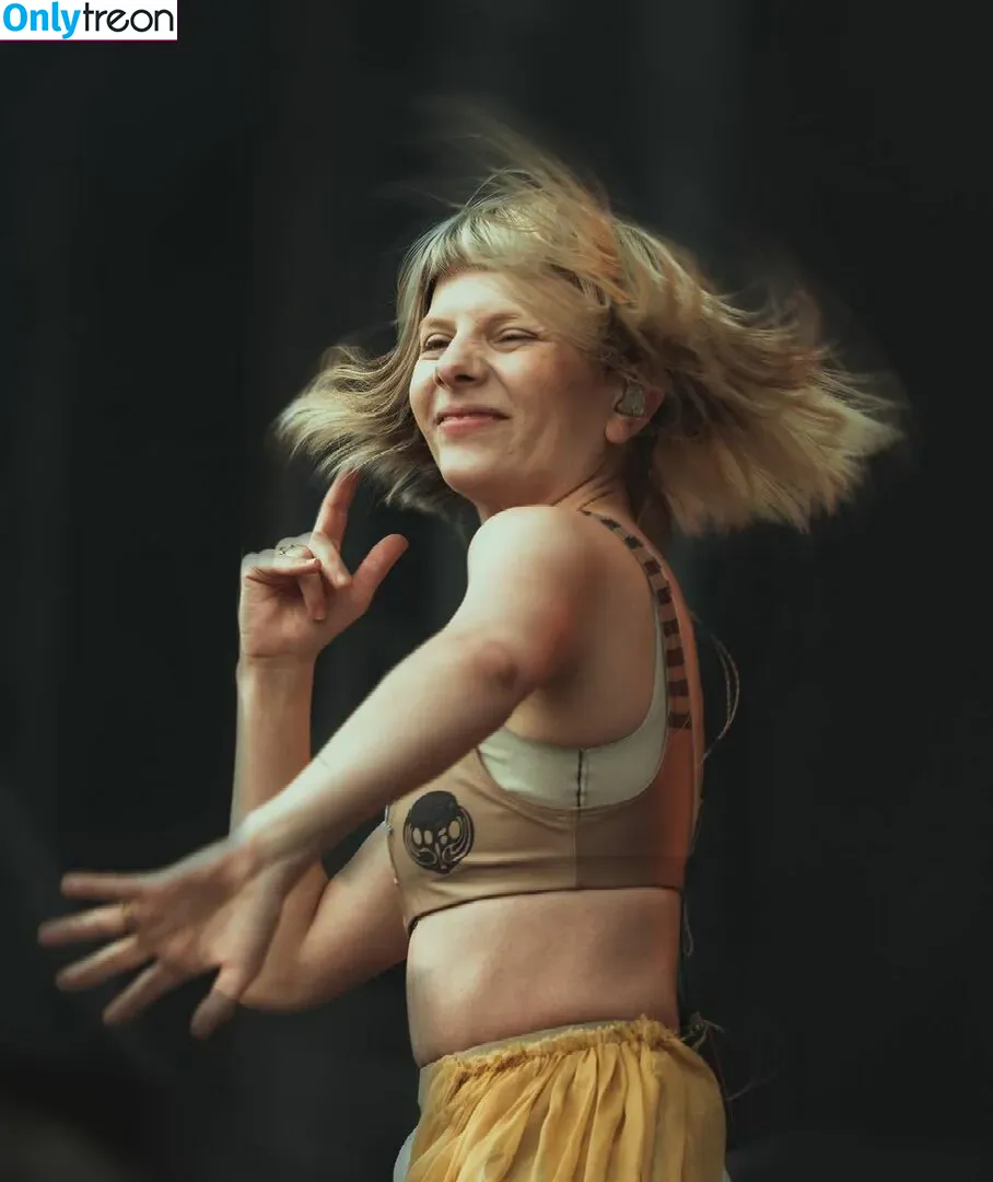 Aurora Aksnes nude photo #0111 (auroramusic / singer)