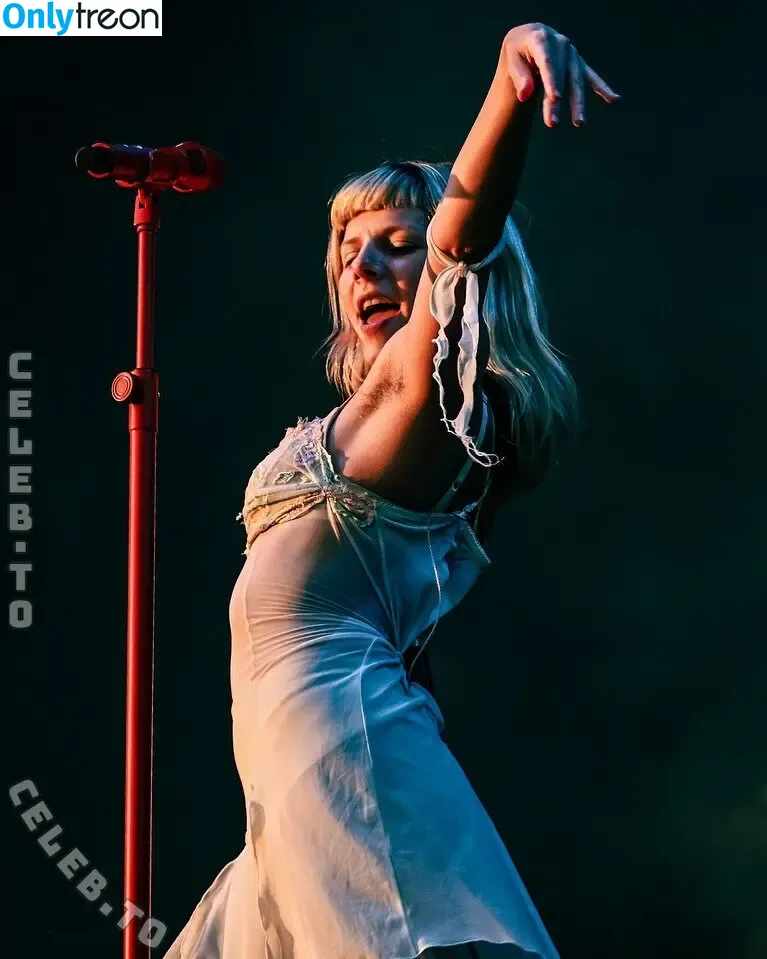 Aurora Aksnes nude photo #0484 (auroramusic / singer)