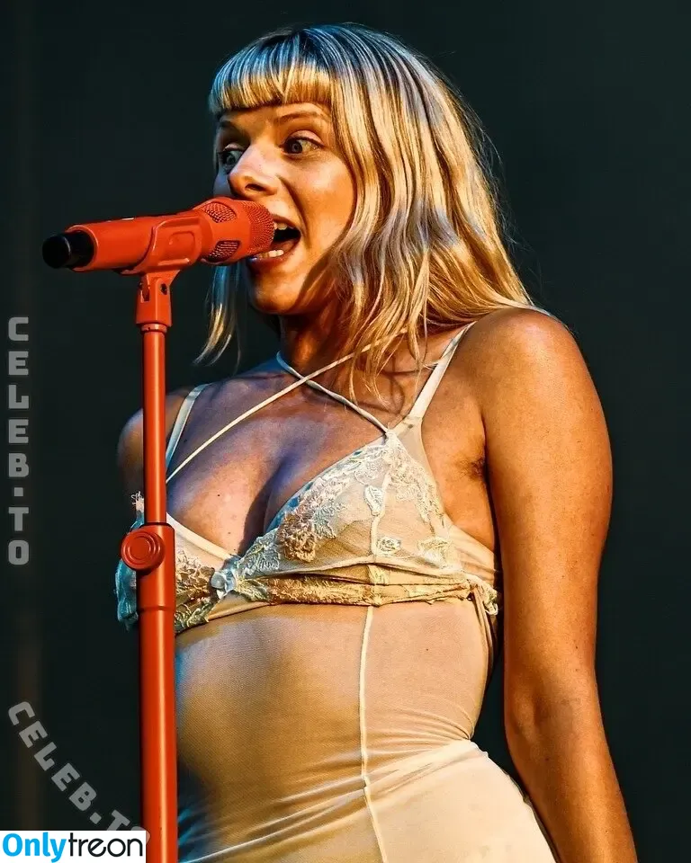Aurora Aksnes nude photo #0486 (auroramusic / singer)