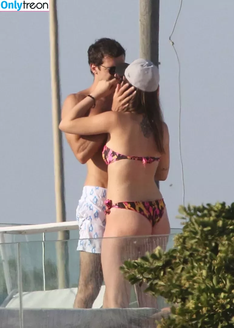 Aurora Ramazzotti nude photo #0021 (Michelle Hunziker's daughter / therealauroragram)