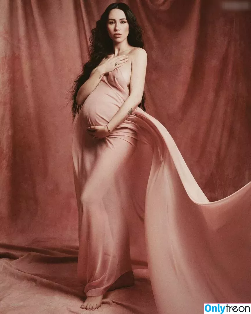 Aurora Ramazzotti nude photo #0037 (Michelle Hunziker's daughter / therealauroragram)