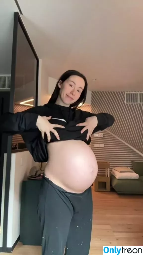 Aurora Ramazzotti nude photo #0043 (Michelle Hunziker's daughter / therealauroragram)