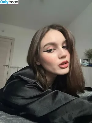  nude photo #0002