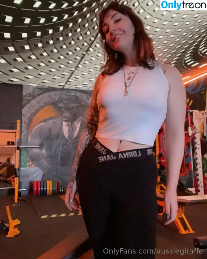 aussarah1 nude photo #0008 (aussarah1)