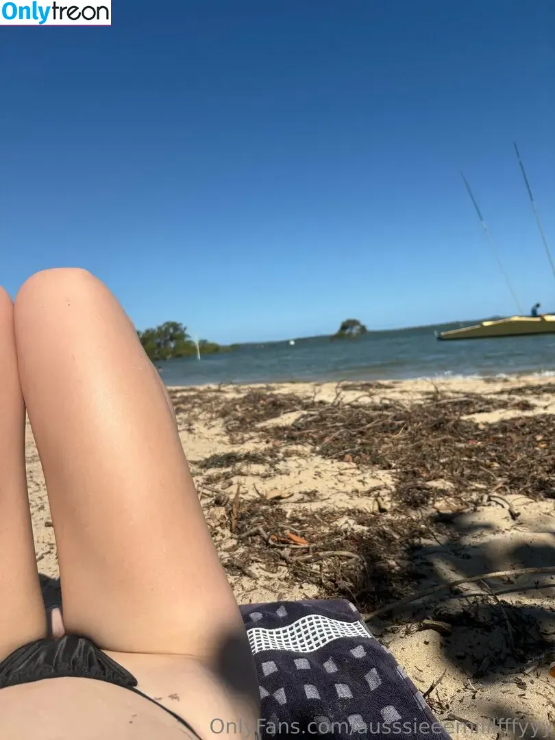 ausssieeemilllfffyyy nude photo #0001 (ausssieeemilllfffyyy)