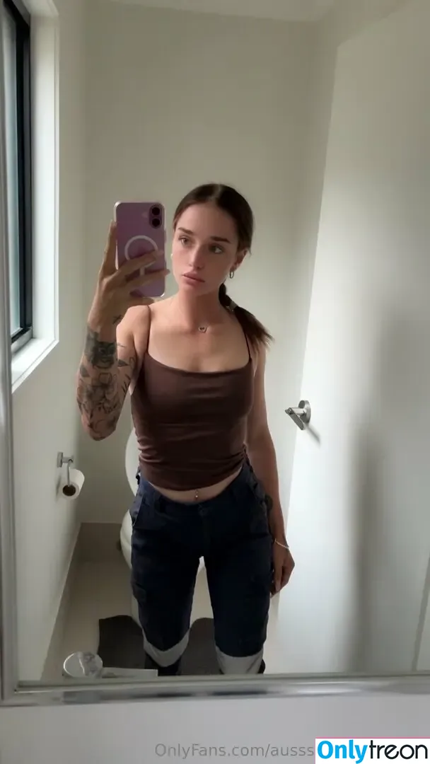 ausssieeemilllfffyyy nude photo #0012 (ausssieeemilllfffyyy)