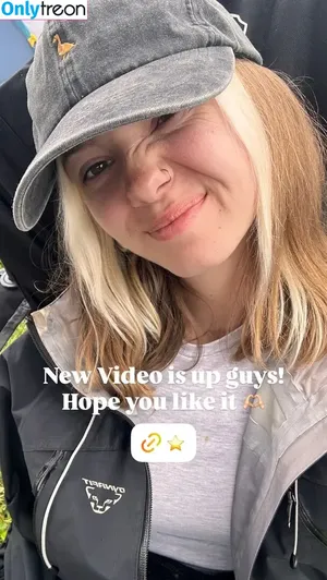 Austrian ASMR / austrianasmrgurl nude photo #0027