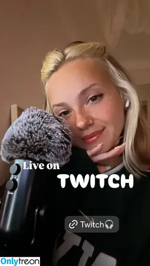 Austrian ASMR / austrianasmrgurl nude photo #0032