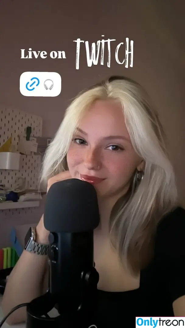 Austrian ASMR nude photo #0023 (austrianasmrgurl)
