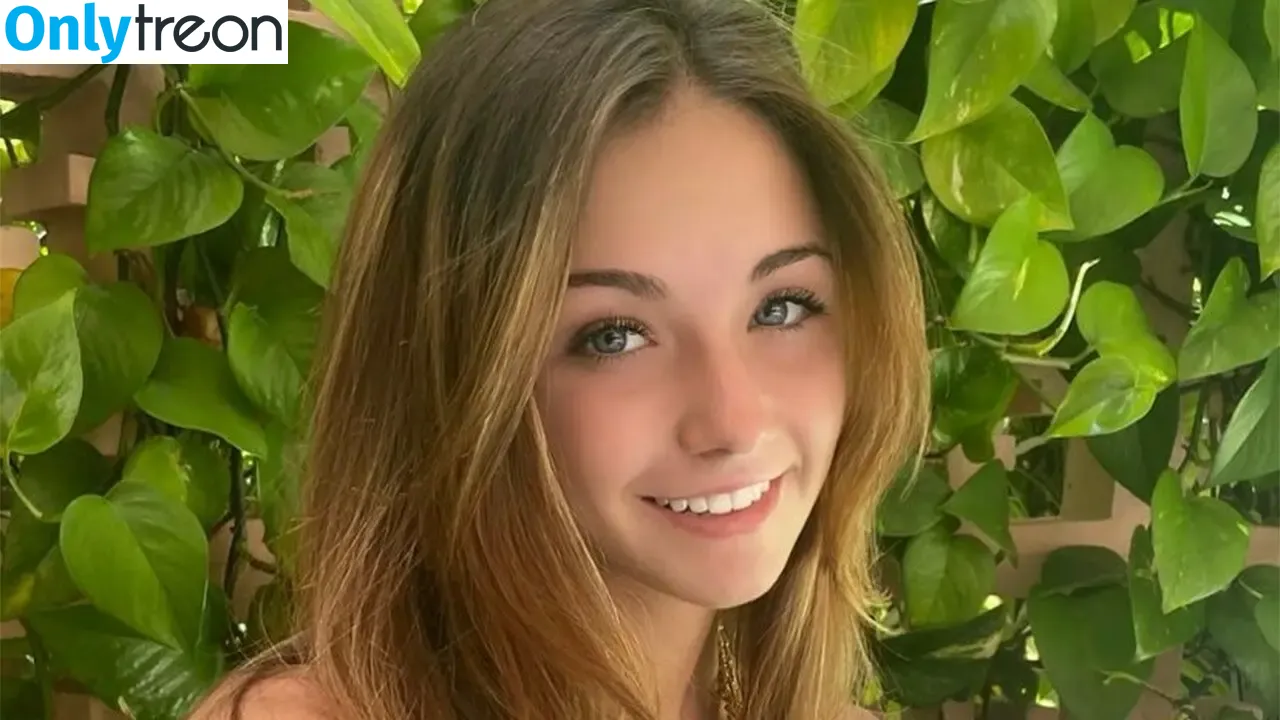 Ava Majury nude photo #0013 (Passes / ava.majury)