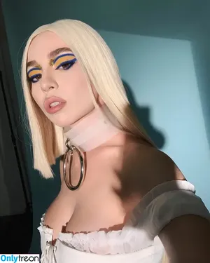 Ava Max / avamax / plharleyquinn nude photo #0234