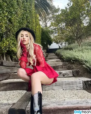 Ava Max / avamax / plharleyquinn nude photo #0399