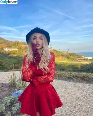 Ava Max / avamax / plharleyquinn nude photo #0400
